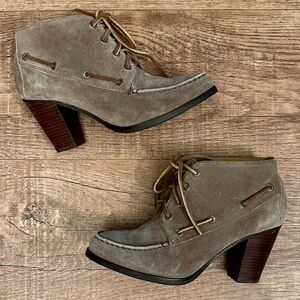 NWOT Sebago Ashton Taupe Suede 360 Moc Ankle Boots Size 6.5